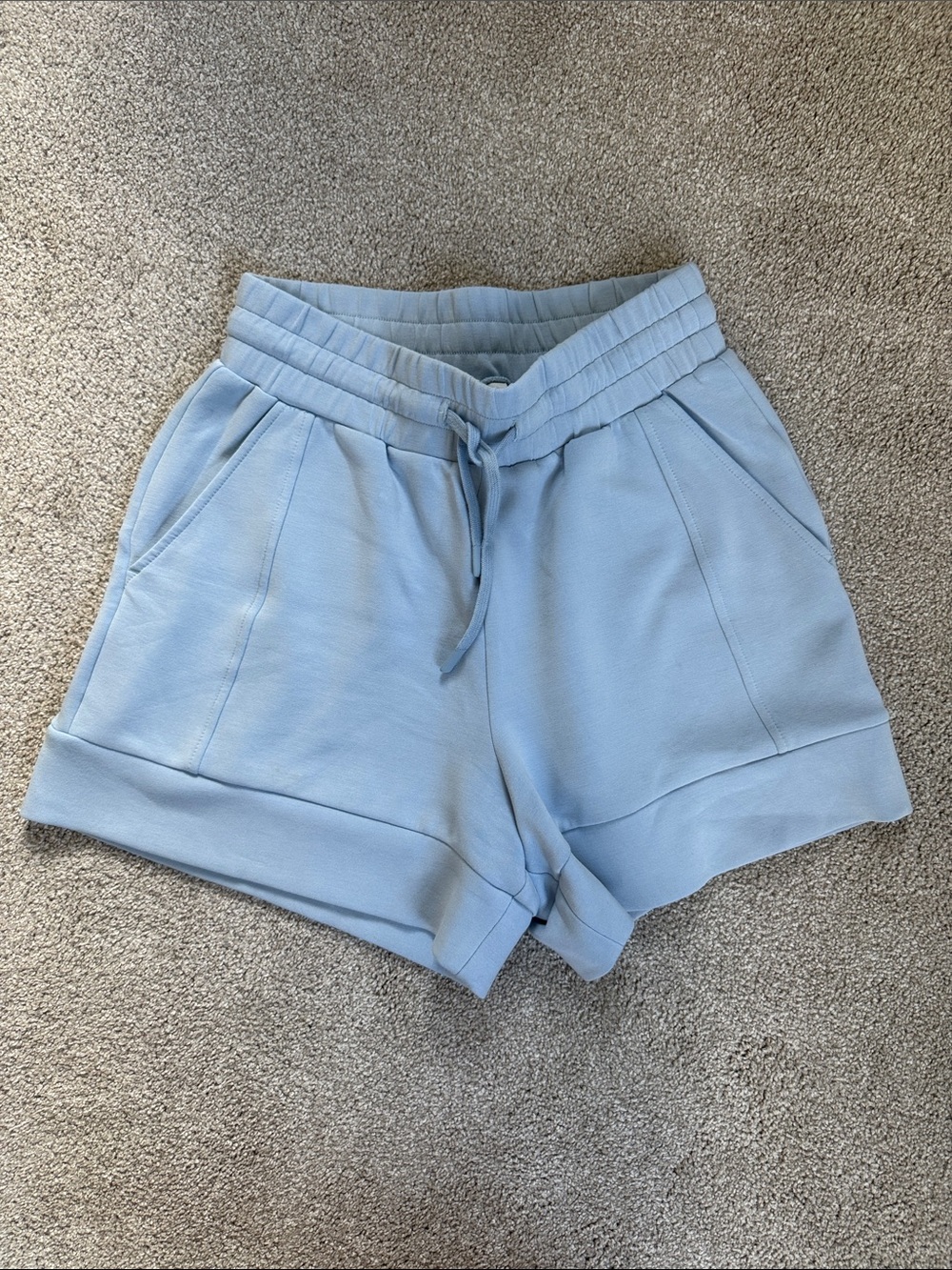 Varley Atrium Shorts - Picture 1 of 3